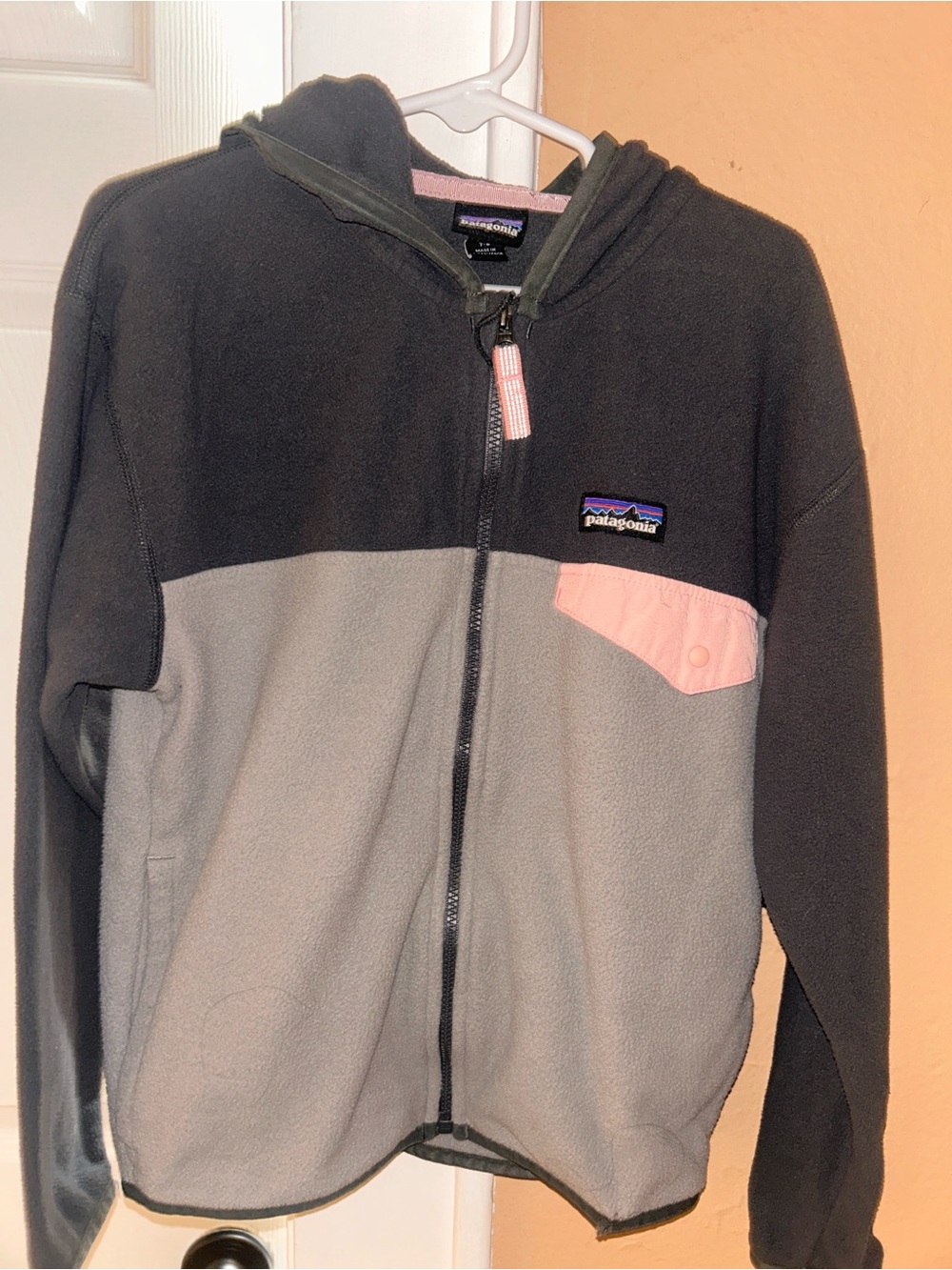 Patagonia Kids Two-Tone Hooded Fleece Jacket in Black, Gray & Pink